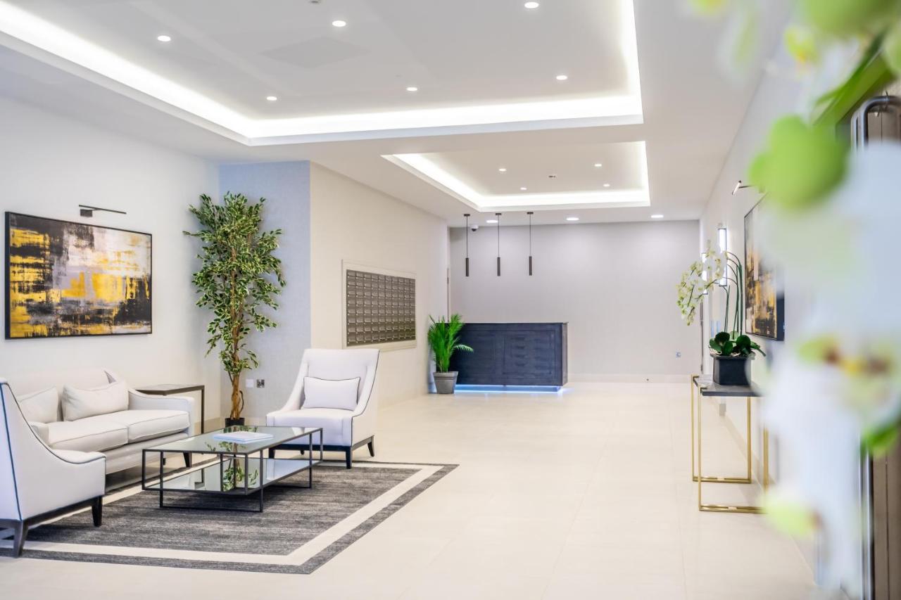 Skyview Retreat @ Ryedale House Apartment York Bagian luar foto