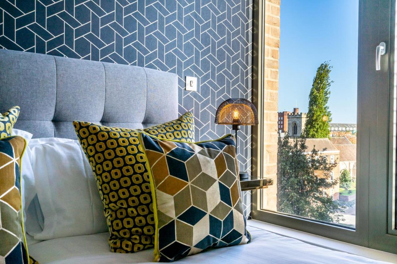 Skyview Retreat @ Ryedale House Apartment York Bagian luar foto