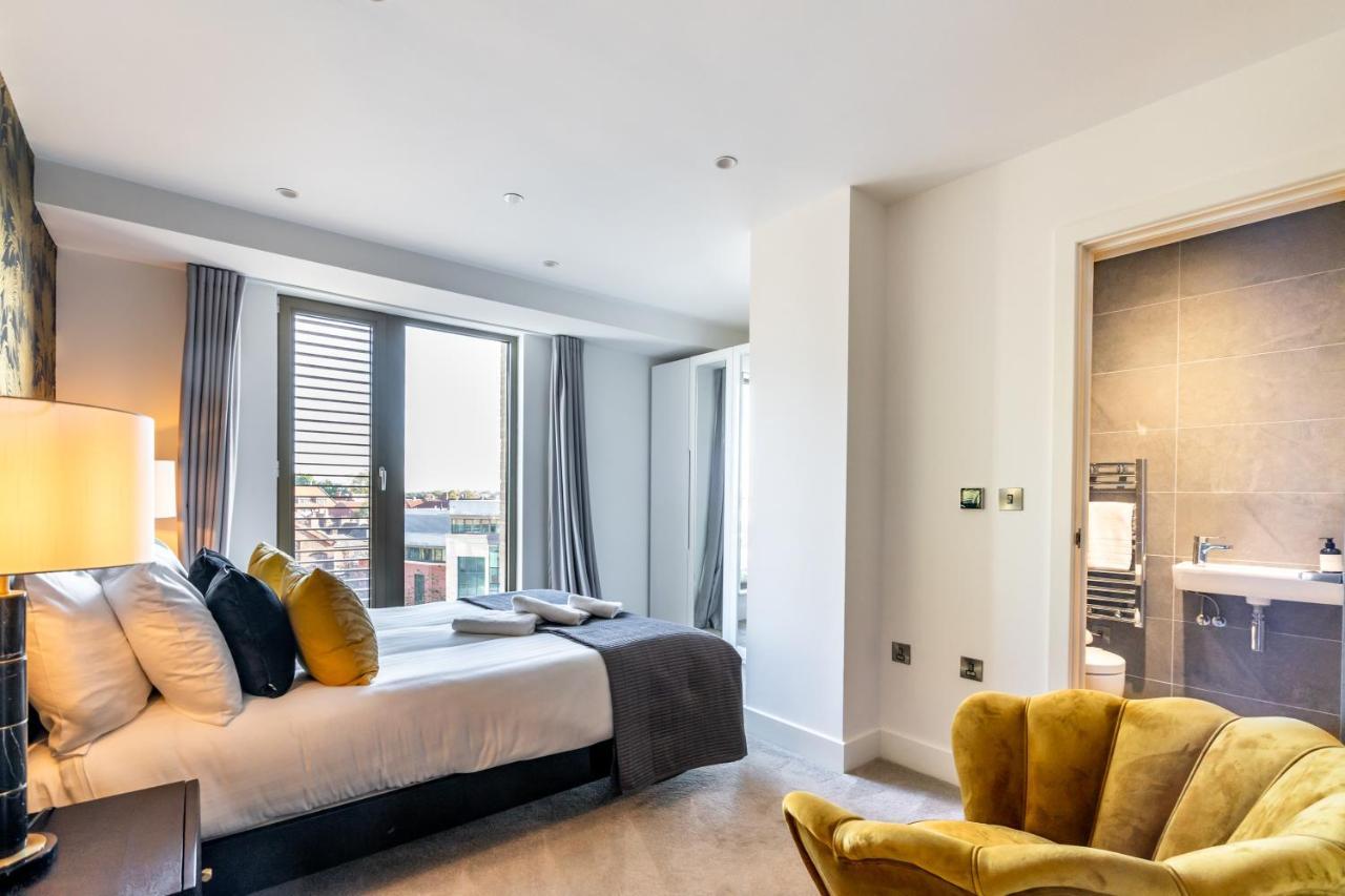 Skyview Retreat @ Ryedale House Apartment York Bagian luar foto