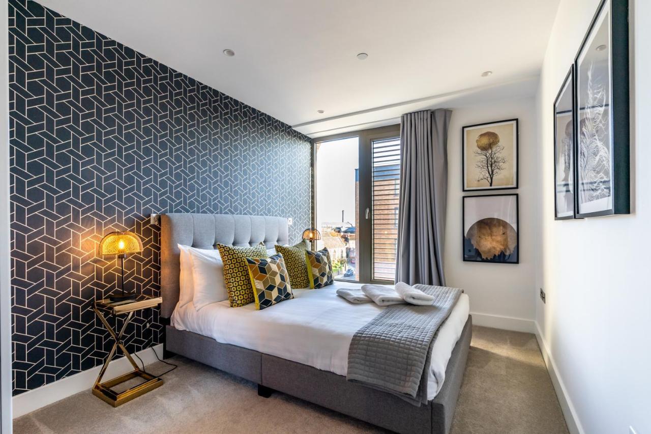 Skyview Retreat @ Ryedale House Apartment York Bagian luar foto
